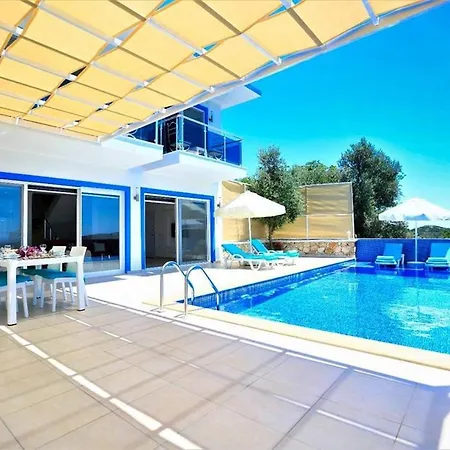 Super Luxury With Private Pool And Jacuzzi *